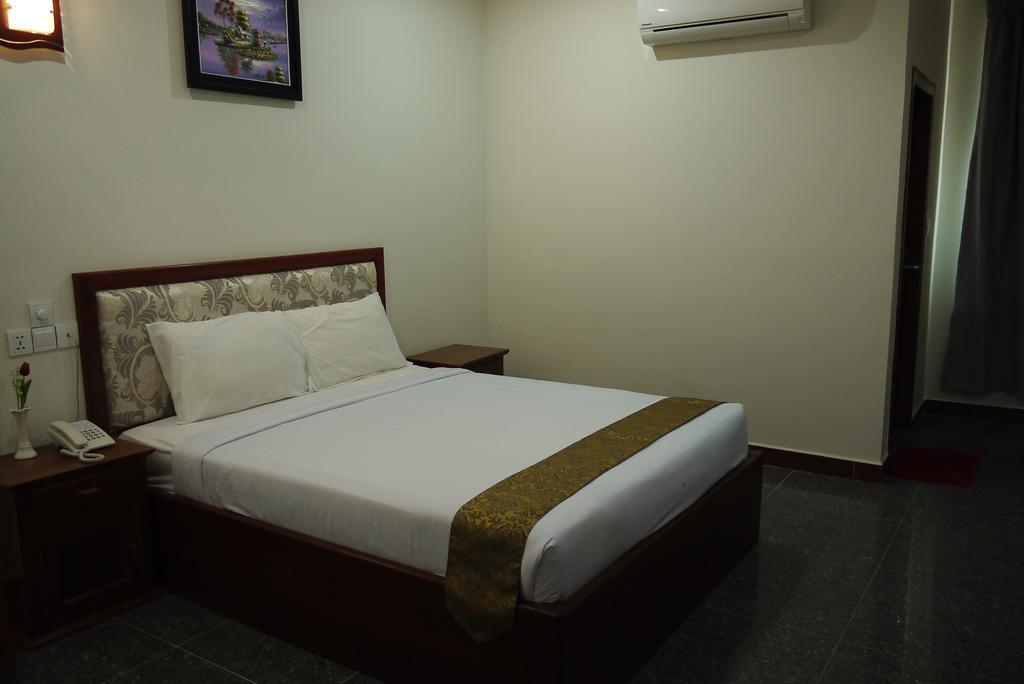 Tan Tower Hotel Phnom Penh Dış mekan fotoğraf