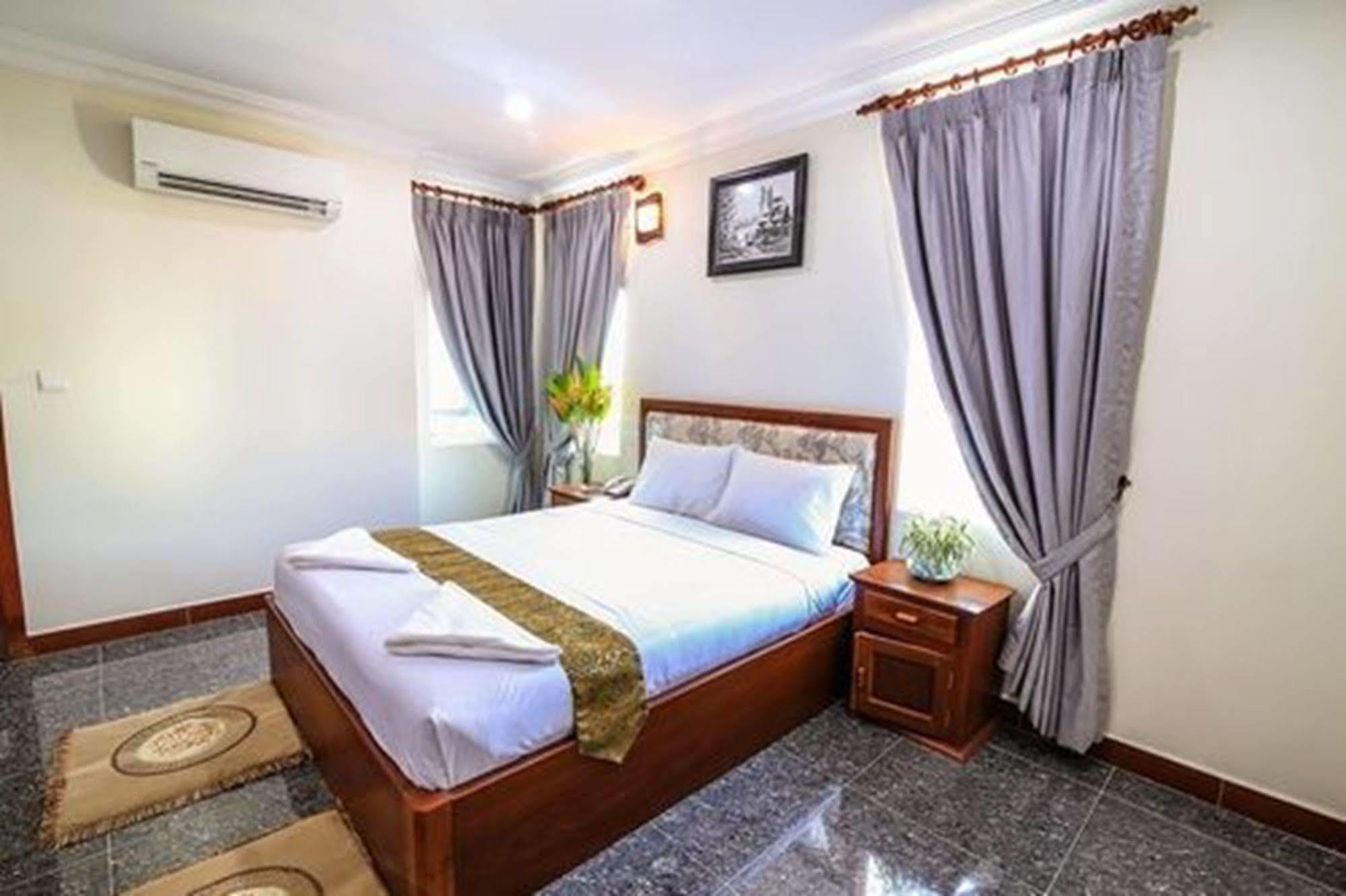 Tan Tower Hotel Phnom Penh Dış mekan fotoğraf
