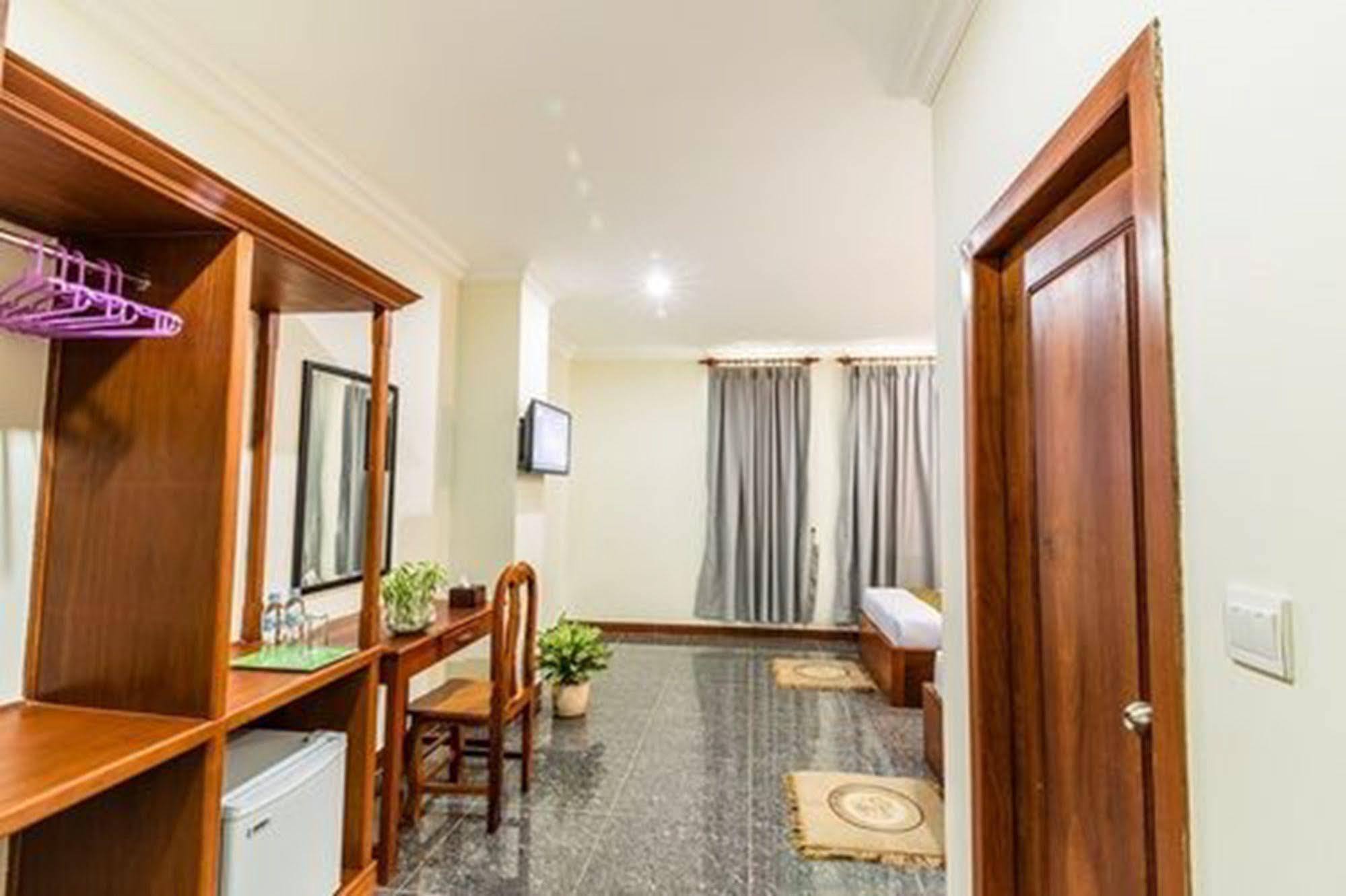 Tan Tower Hotel Phnom Penh Dış mekan fotoğraf